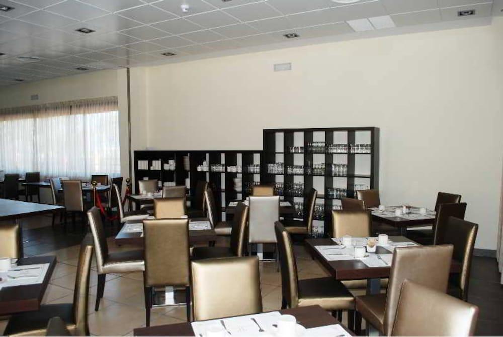 Alcala Plaza Hotel Alcala de Henares Ngoại thất bức ảnh