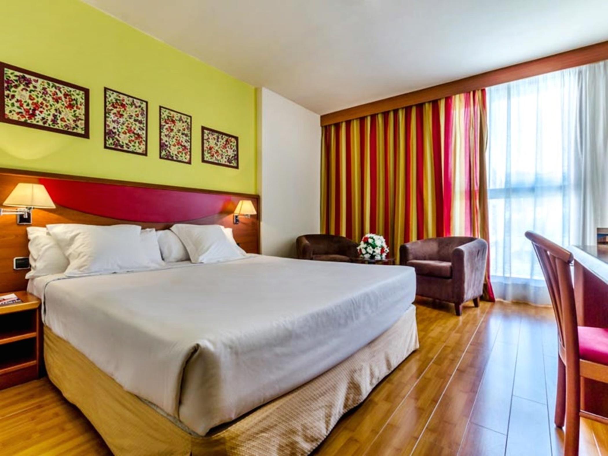 Alcala Plaza Hotel Alcala de Henares Ngoại thất bức ảnh