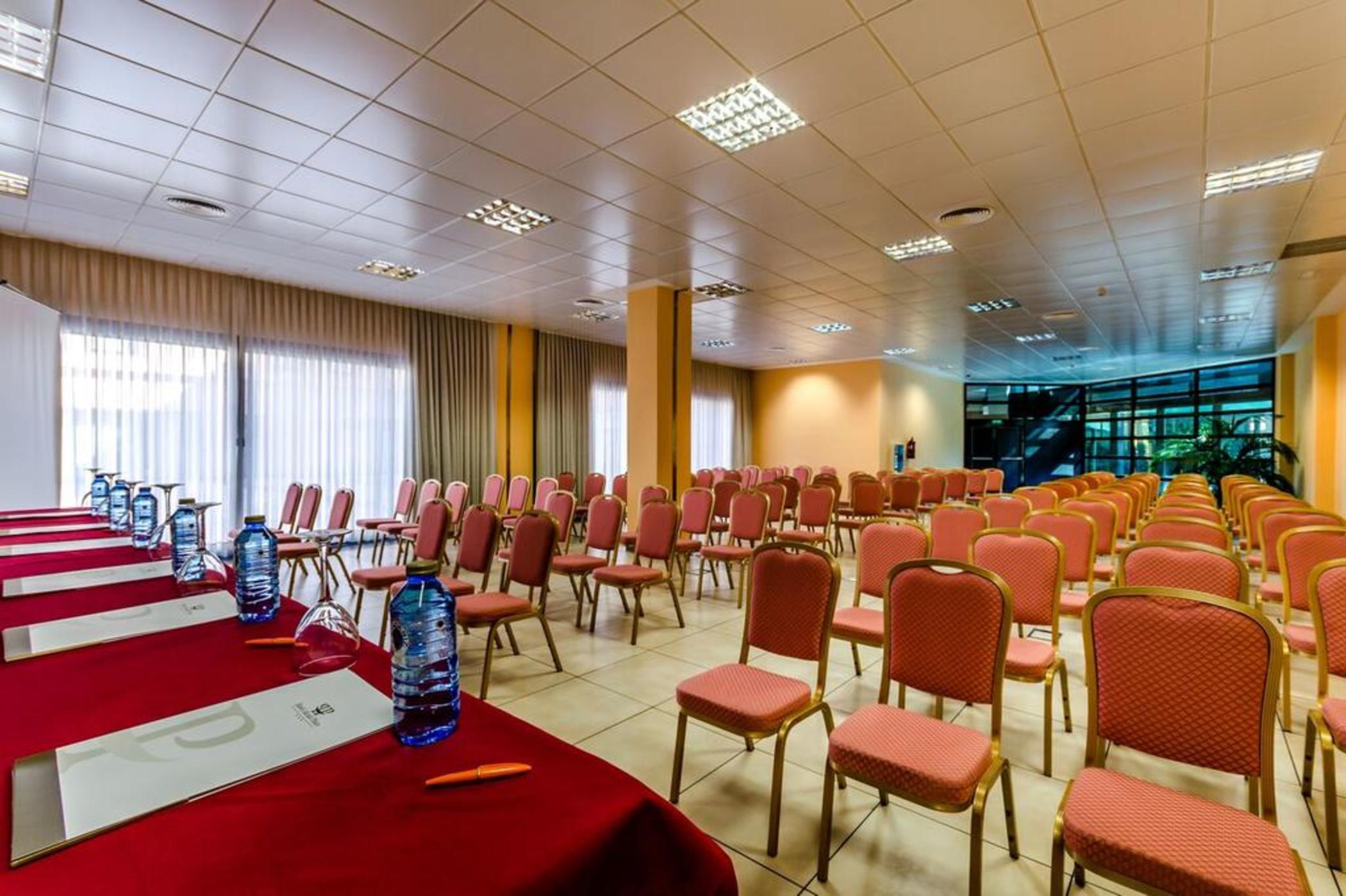 Alcala Plaza Hotel Alcala de Henares Kinh doanh bức ảnh
