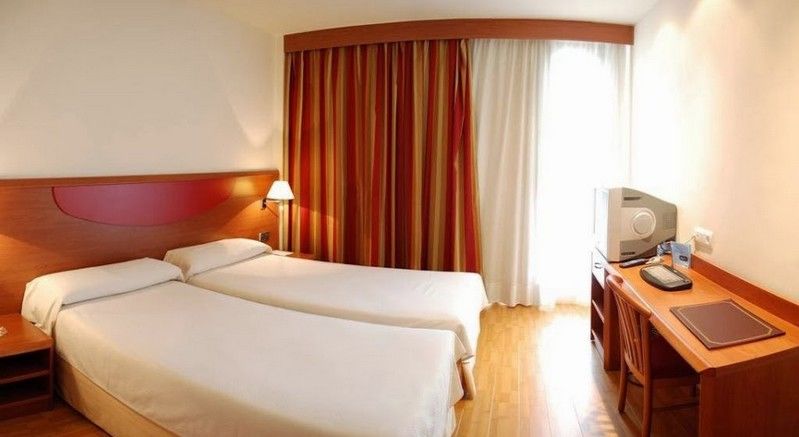 Alcala Plaza Hotel Alcala de Henares Ngoại thất bức ảnh