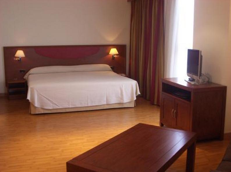 Alcala Plaza Hotel Alcala de Henares Ngoại thất bức ảnh
