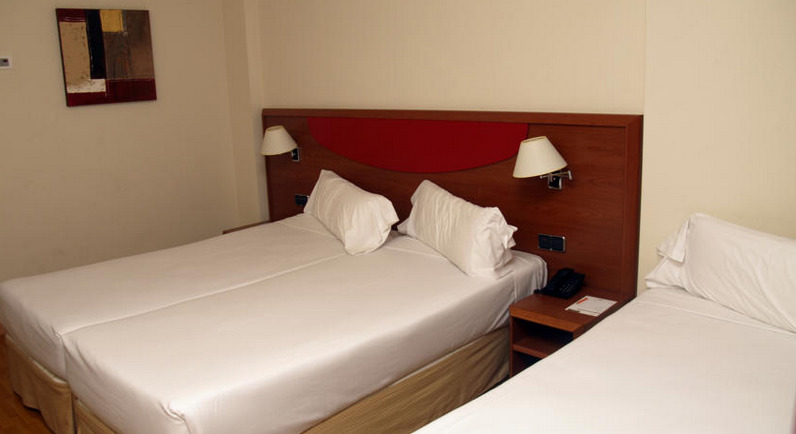 Alcala Plaza Hotel Alcala de Henares Ngoại thất bức ảnh